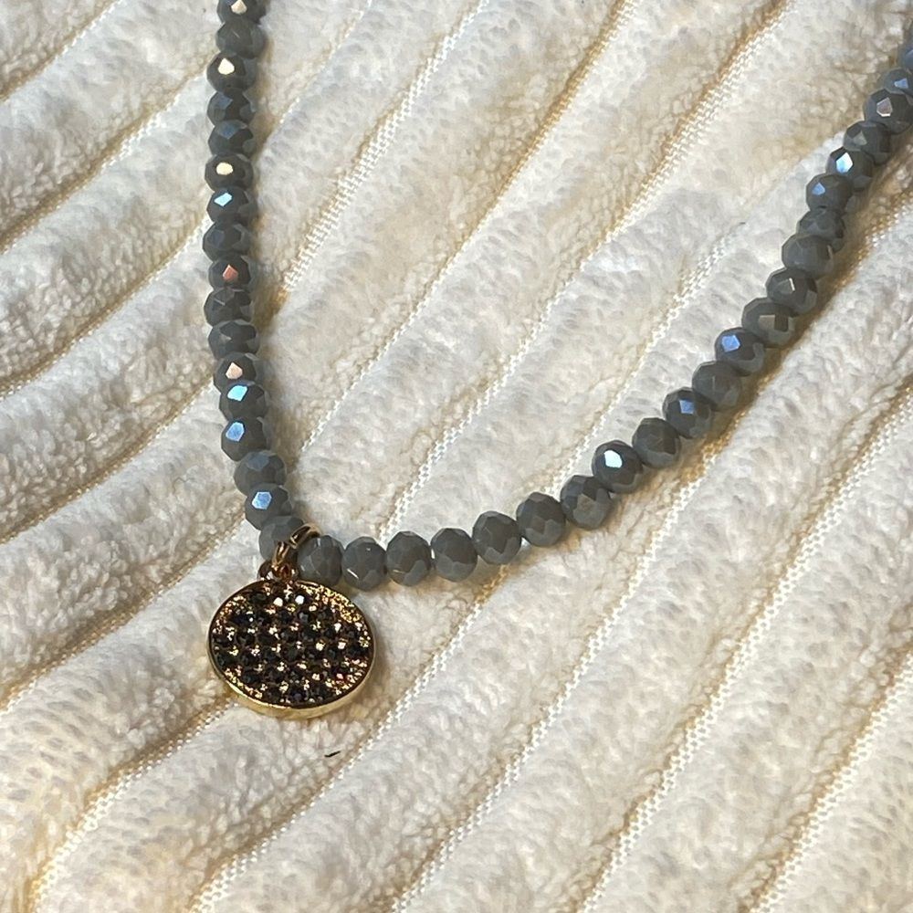 NWT GRAY MICRO PAVED CRYSTALS GRAY GLASS BEAD OUTER SPACE DAINTY DESIGN NECKLACE - Picture 8 of 14